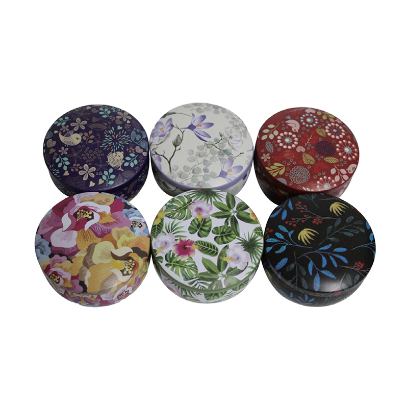 Southeast Asian pattern tinplate candle